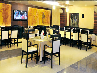 Simran Pride Hotel Raipur Restaurant