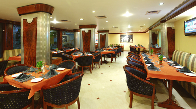 Mayura Hotel Raipur Restaurant